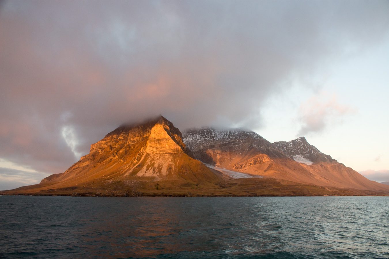 Arctic_Circle_Residency_Isfjorden_Svalbard_1